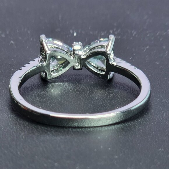 Bowtie-Shaped Ring With Synthetic Mystic Topaz Size 9.75 (NWOT) - Picture 4 of 6